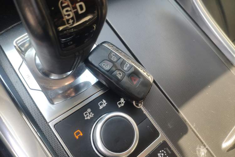 Used Land Rover Range Sport 2014 3.0 SC V6 HSE Vehicle Key