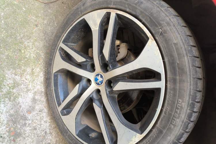 Used Venucia T90 2017 2.0L CVT Leading Edition
