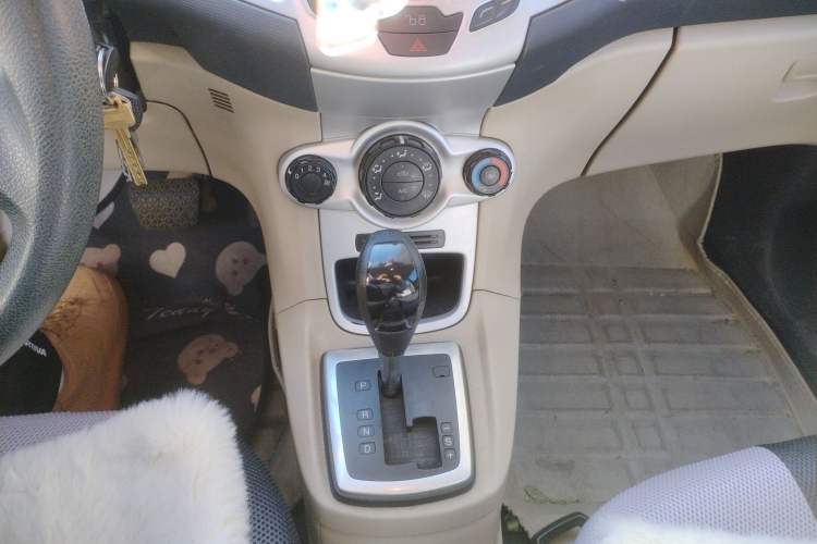 Used Ford Fiesta 2009 Sedan 1.5L Automatic Fashion Edition
