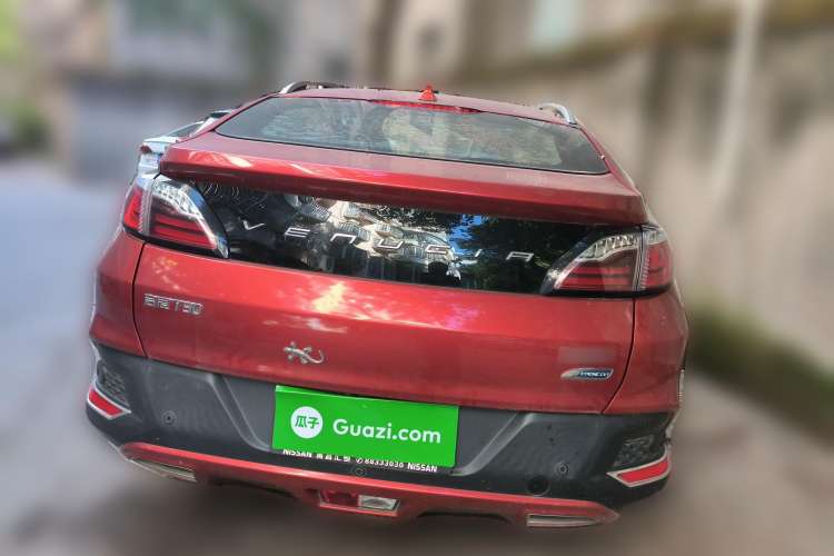 Used Venucia T90 2017 2.0L CVT Leading Edition
