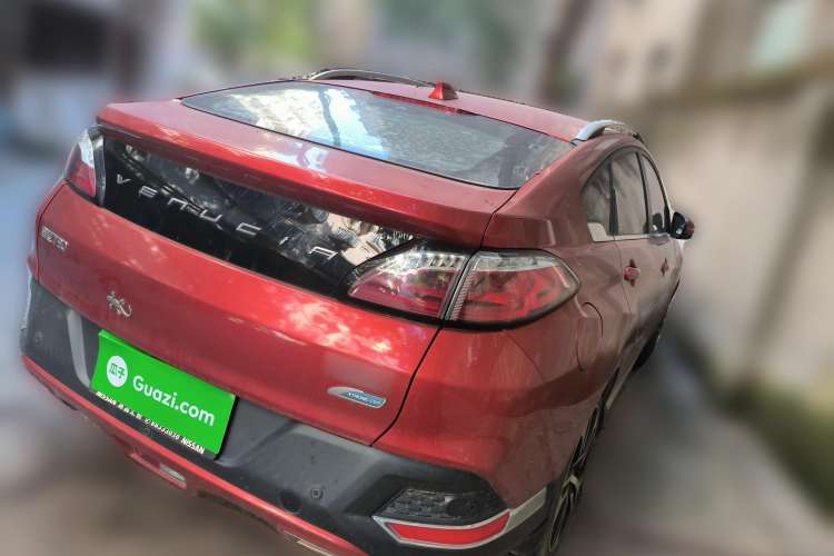 Used Venucia T90 2017 2.0L CVT Leading Edition
