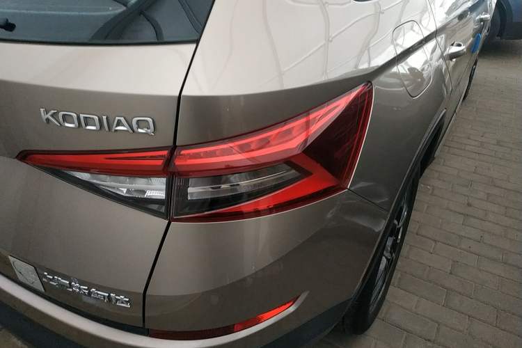 Used Skoda Kodiaq 2017 TSI330 7-Seater Two-Wheel-Drive Luxury Edition Right Rear Taillight