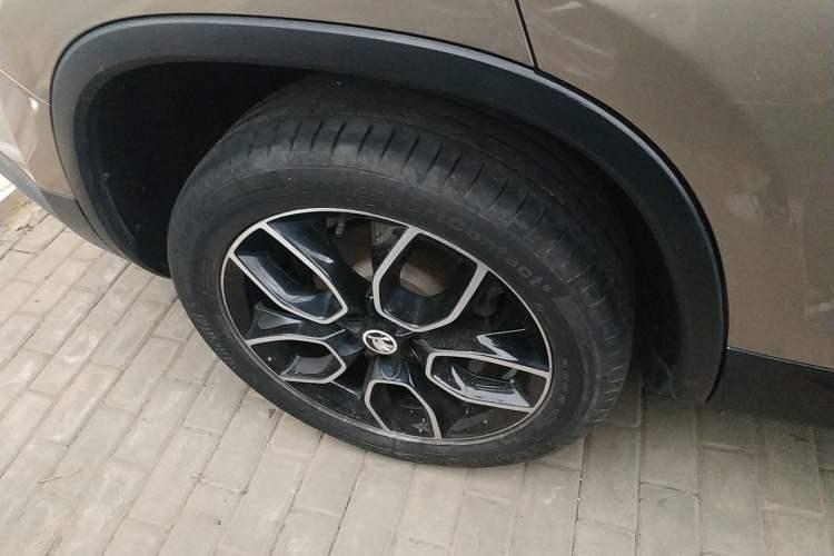 Used Skoda Kodiaq 2017 TSI330 7-Seater Two-Wheel-Drive Luxury Edition Right Rear Wheel Hub