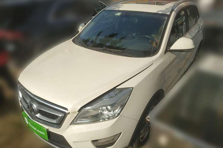 Used BAIC Senova X65 2015 2.0T Automatic Elite Model