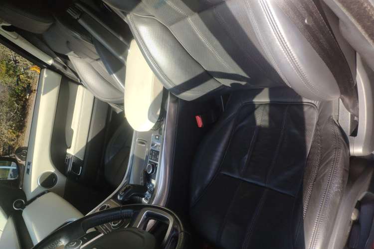 Used Land Rover Range Sport 2014 3.0 SC V6 HSE Left Front Seat