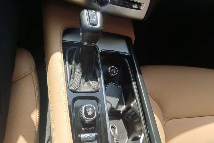 Used Volvo XC90 2018 T6 Zhiyi Edition 7-Seater