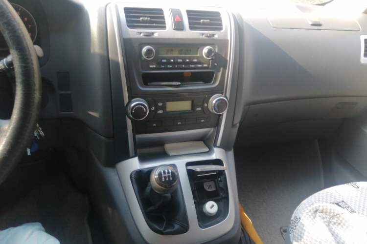 Used Jinbei Express 2020 2.0L Upgraded Version China VI Standard 6-Seater 1TZS