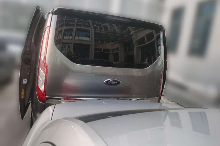 Used Ford Tourneo Custom 2017 2.0T Automatic Elite Edition
