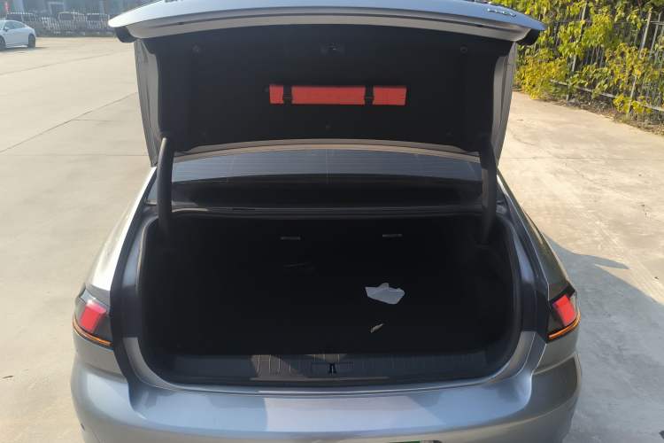 Used Peugeot 508L New Energy 2021 1.6T Plug-in Hybrid Tech Edition