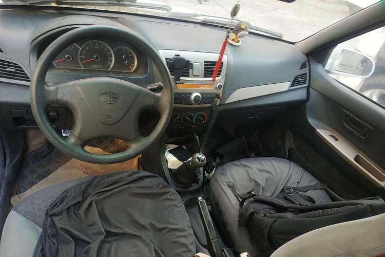 Used FAW Xiali 2012 N3 1.0L Hatchback Standard Model
