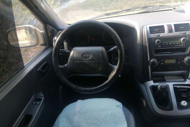 Used Jinbei Express 2020 2.0L Upgraded Version China VI Standard 6-Seater 1TZS