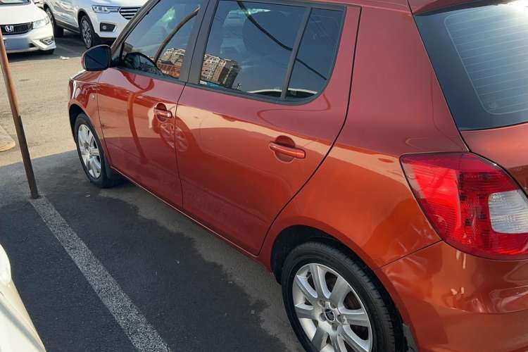 Used Skoda Fabia 2012 1.4L Automatic Crystal Edition