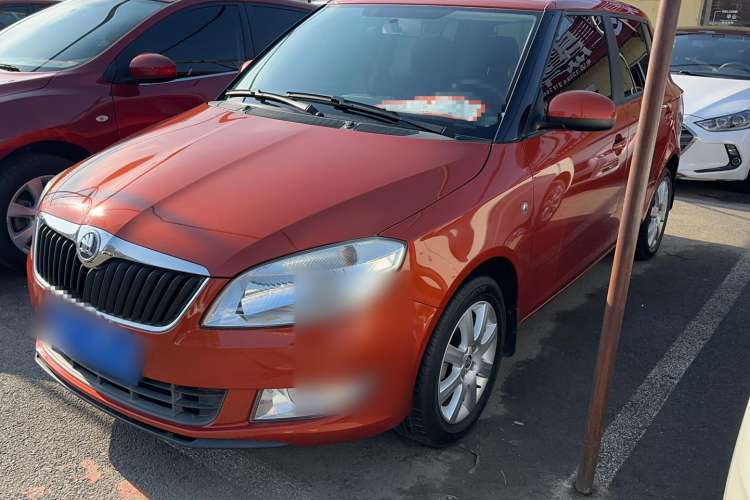 Used Skoda Fabia 2012 1.4L Automatic Crystal Edition