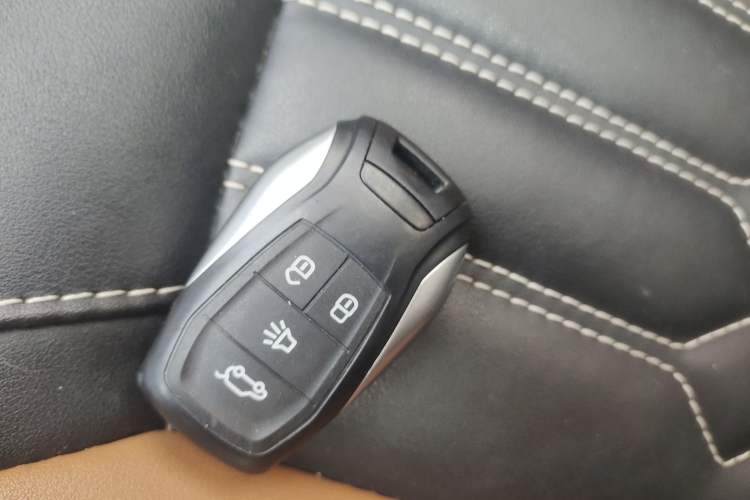 Used Soueast DX7 2018 1.5T Automatic Luxury Model