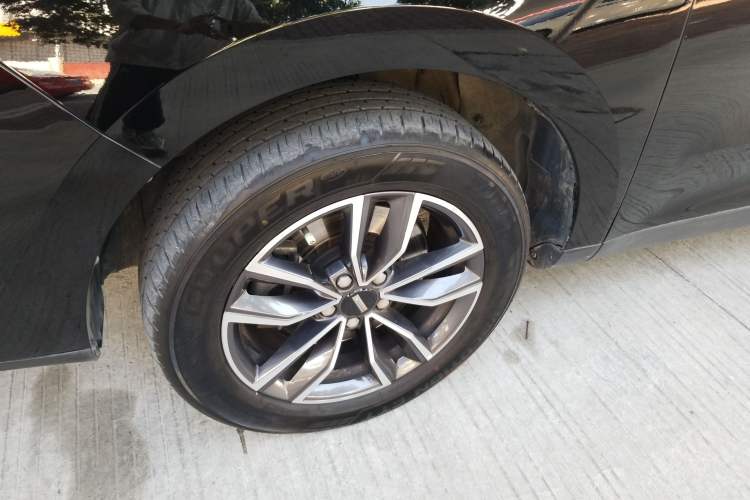 Used Wey VV5 2021 1.5T Two-Wheel Drive Smart Pioneer
