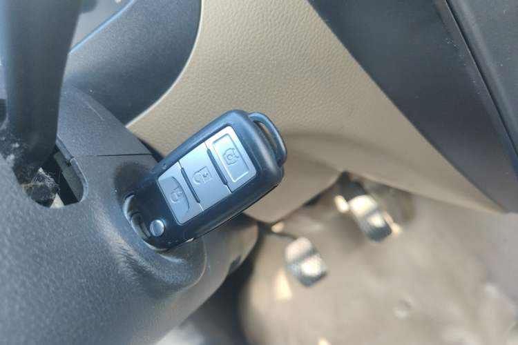 Used Dongfeng Xiaokang EC36 2017 Base Model
