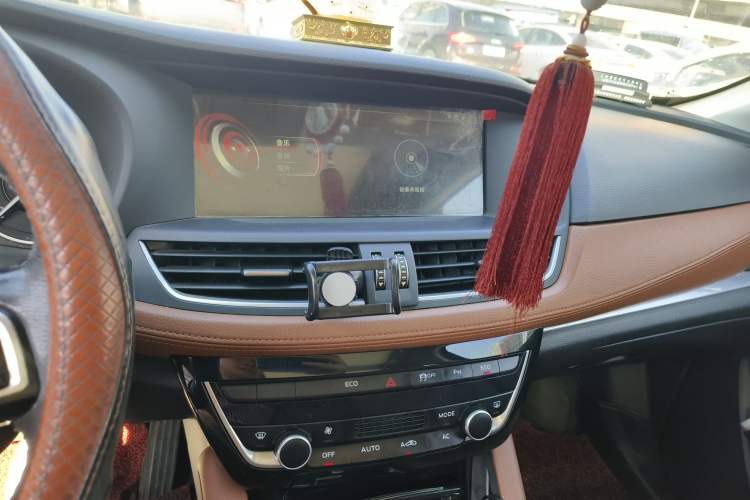 Used BORGWARD BX7 2016 28T Two-Wheel Drive Luxury Version 5 Seats