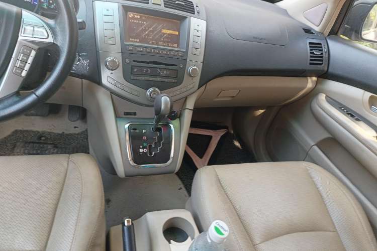 Used BYD S6 2011 2.4L Automatic Luxury Edition