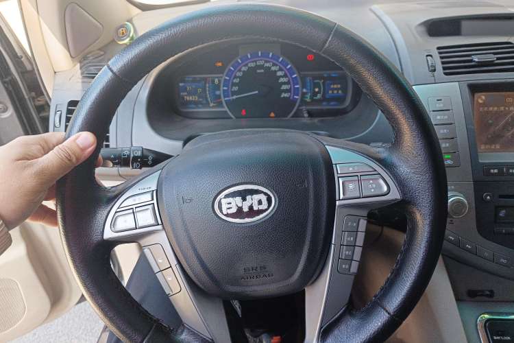 Used BYD S6 2011 2.4L Automatic Luxury Edition