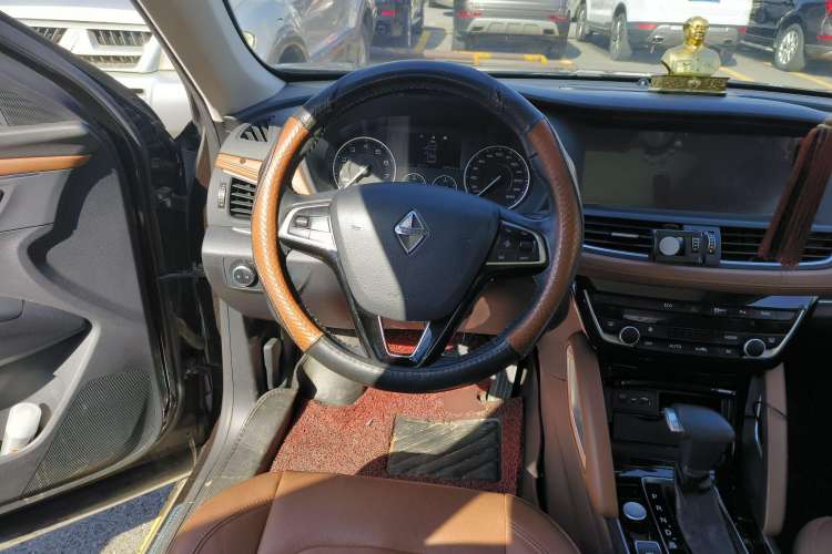 Used BORGWARD BX7 2016 28T Two-Wheel Drive Luxury Version 5 Seats