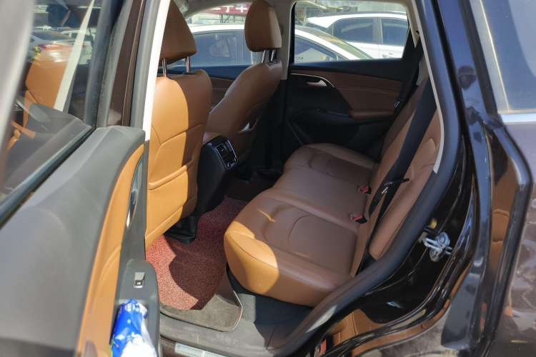 Used BORGWARD BX7 2016 28T Two-Wheel Drive Luxury Version 5 Seats