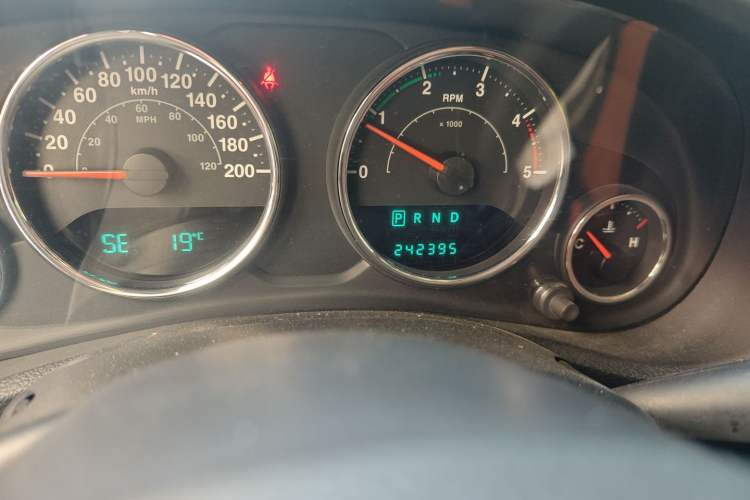 Used Jeep Wrangler 2014 2.8TD Sahara Four-Door Edition