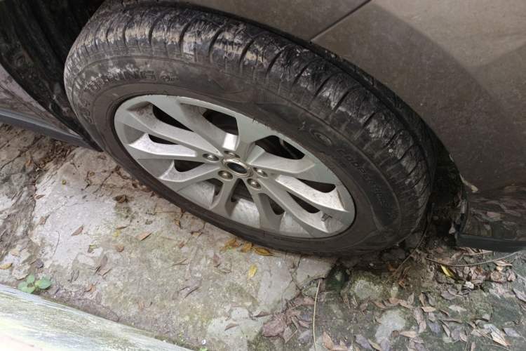 Used Haval H2 2017 Blue Label 1.5T Manual Two-Wheel Drive Luxury Model