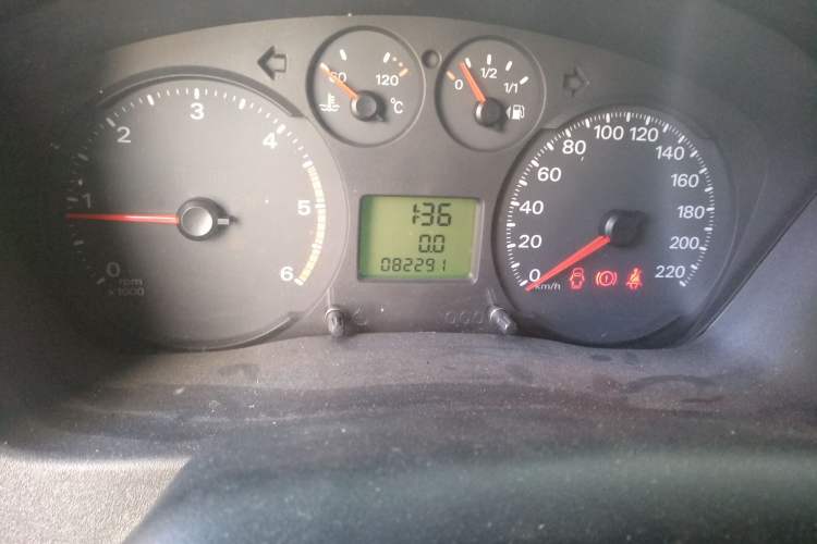 Used Ford Transit Custom 2016 2.2T Long-Wheelbase 6/7-Seater Mid-Roof Multi-Purpose Vehicle
