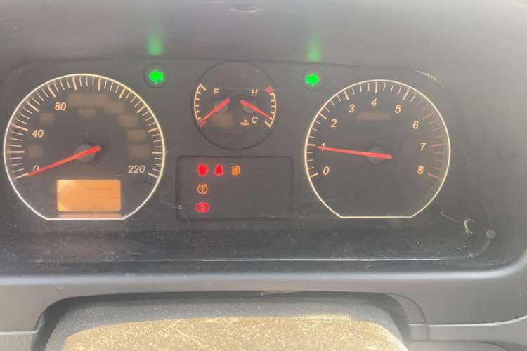 Used Jinbei Express 2020 2.0L Upgraded Version China VI Standard 6-Seater 1TZS