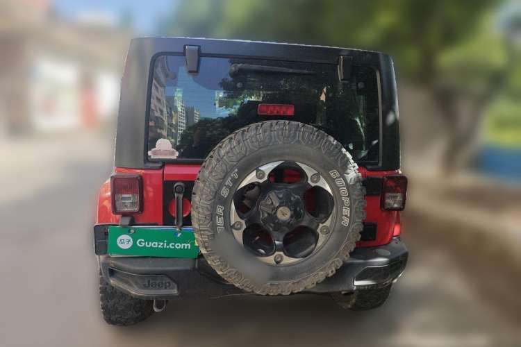 Used Jeep Wrangler 2014 2.8TD Sahara Four-Door Edition