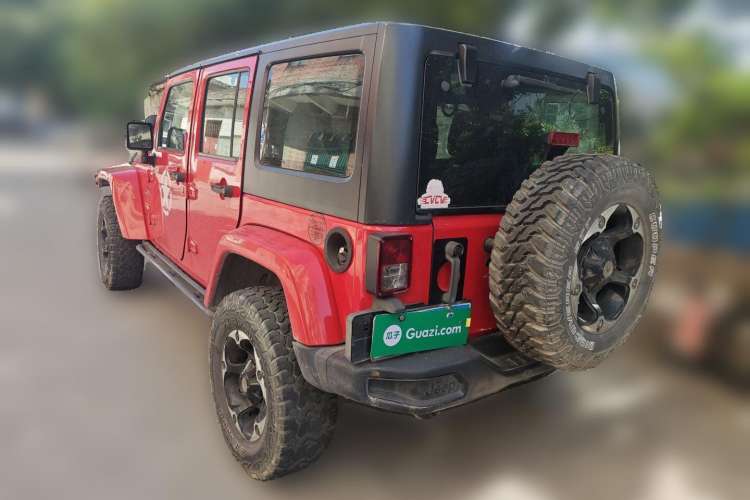 Used Jeep Wrangler 2014 2.8TD Sahara Four-Door Edition