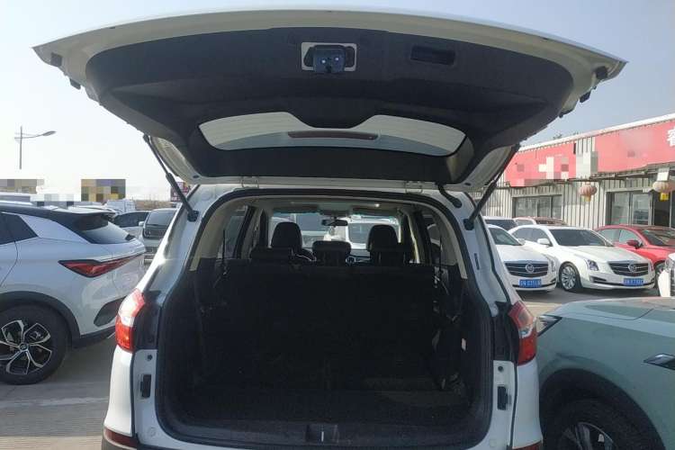 Used SWM X7 2020 2.0L Manual Comfort Version 7 Seats
