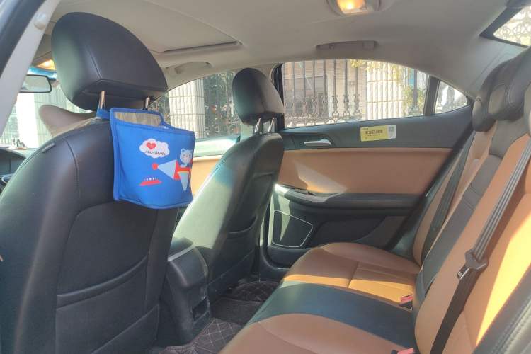 Used Roewe e550 2016 Deluxe Edition
