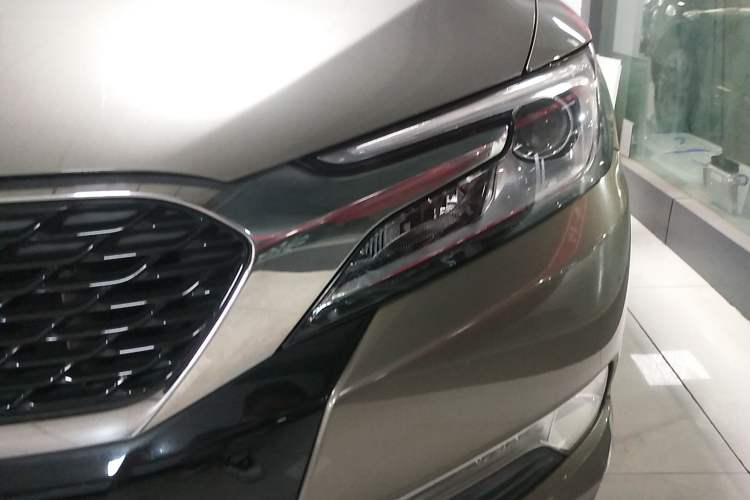 Used DS 5LS 2014 1.8L Elegant Edition VTi140