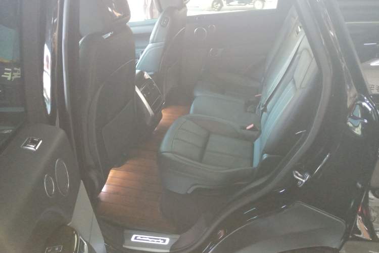 Used Land Rover Range SportNew Energy 2018 P400e Left Rear Seat