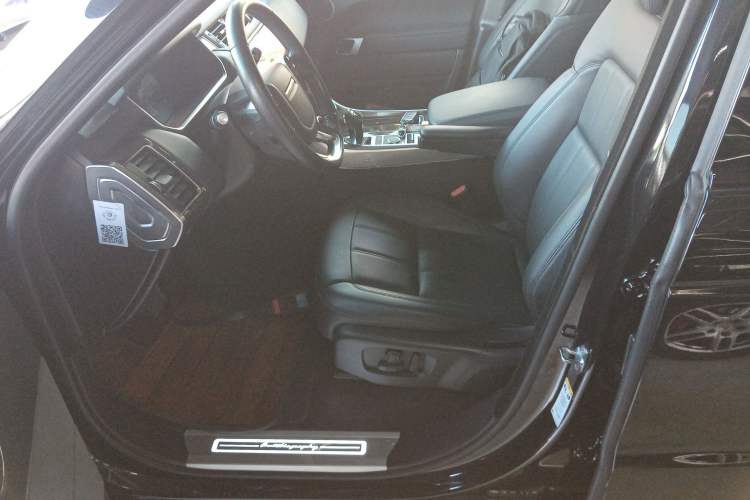 Used Land Rover Range SportNew Energy 2018 P400e Left Front Seat