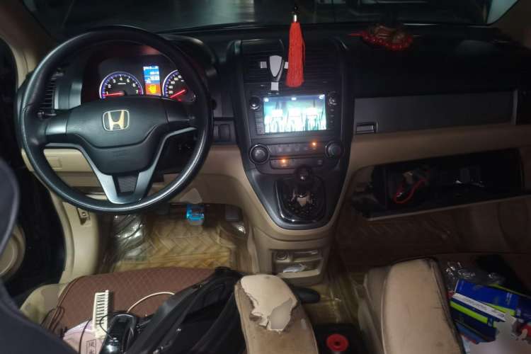 Used Honda CR-V 2010 2.0L manual two-wheel drive urban version
