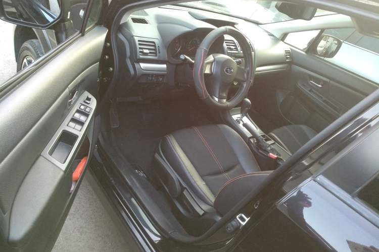 Used Subaru XV 2014 2.0i Comfort Edition
