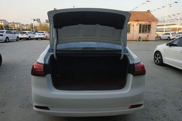 Used Roewe 360 2018 PLUS 1.5L Automatic Luxury Edition
