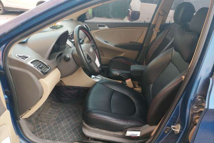 Used Hyundai Verna (older generation) 2010 Sedan 1.4L Automatic Fashionable GT Model
