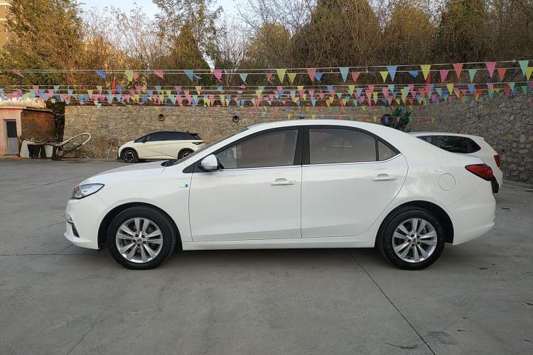 Used Roewe 360 2018 PLUS 1.5L Automatic Luxury Edition
