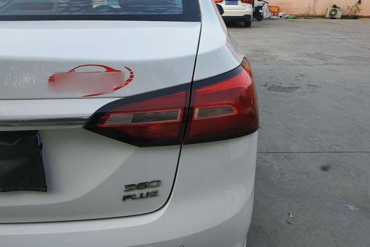 Used Roewe 360 2018 PLUS 1.5L Automatic Luxury Edition
