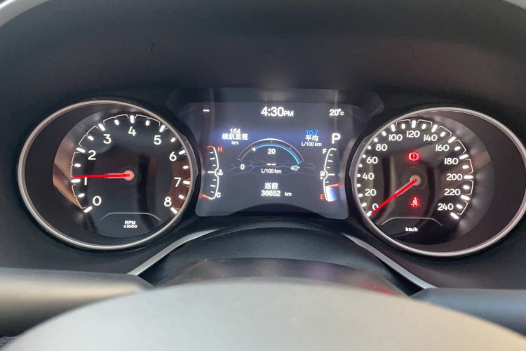 Used Jeep Compass 2017 200T Automatic Family Edition
