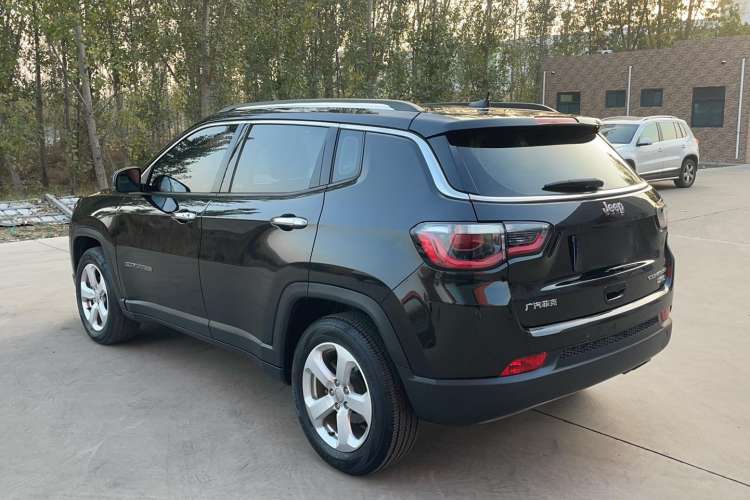 Used Jeep Compass 2017 200T Automatic Family Edition
