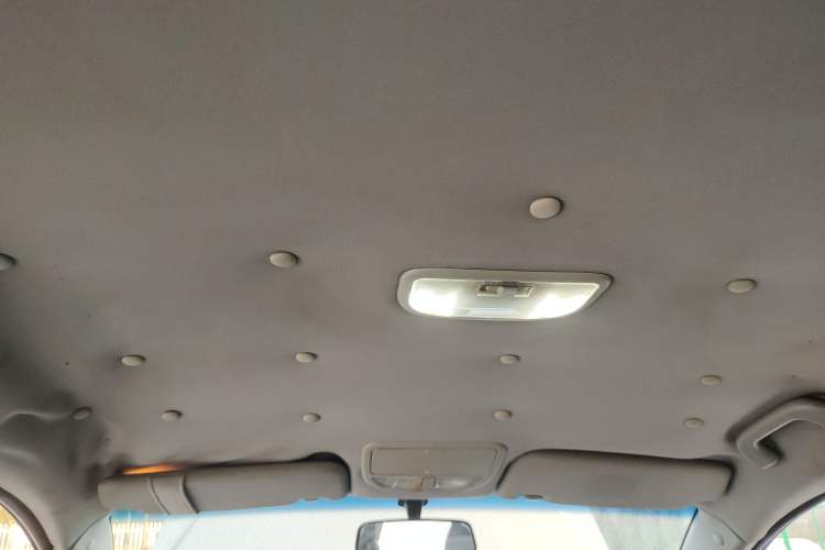 Used Geely Auto Classic Emgrand 2012 Sedan 1.5L Manual Standard Model
