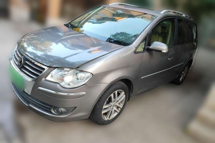 Used Volkswagen Touran 2008 1.8T ZhiZun Edition Automatic 5-Seater