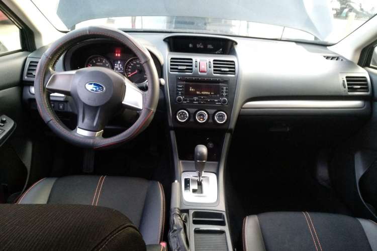 Used Subaru XV 2014 2.0i Comfort Edition
