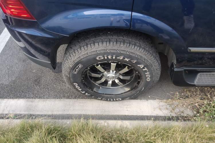 Used SsangYong Actyon 2014 2.3L Two-Wheel Drive Manual Transmission Entry-Level Gasoline Version
