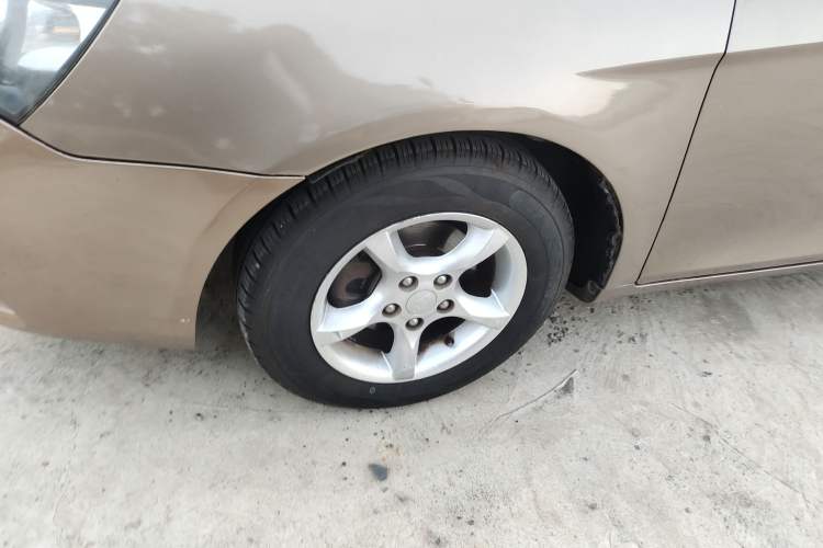 Used Geely Auto Classic Emgrand 2012 Sedan 1.5L Manual Standard Model
