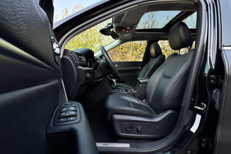 Used Jeep Commander 2018 2.0T Four-Wheel Drive Prestige Edition China V
